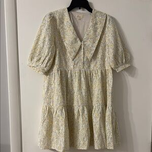 Women’s Floral Puff Sleeve Dress portrait collar size M. New never worn no tags